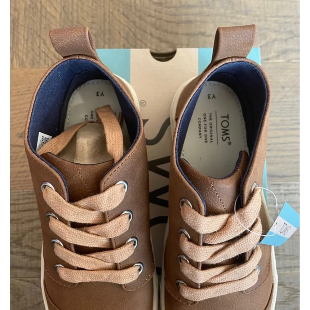 TOMS Big Boy Lace Shoe